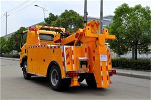 依兰高速路拖车费